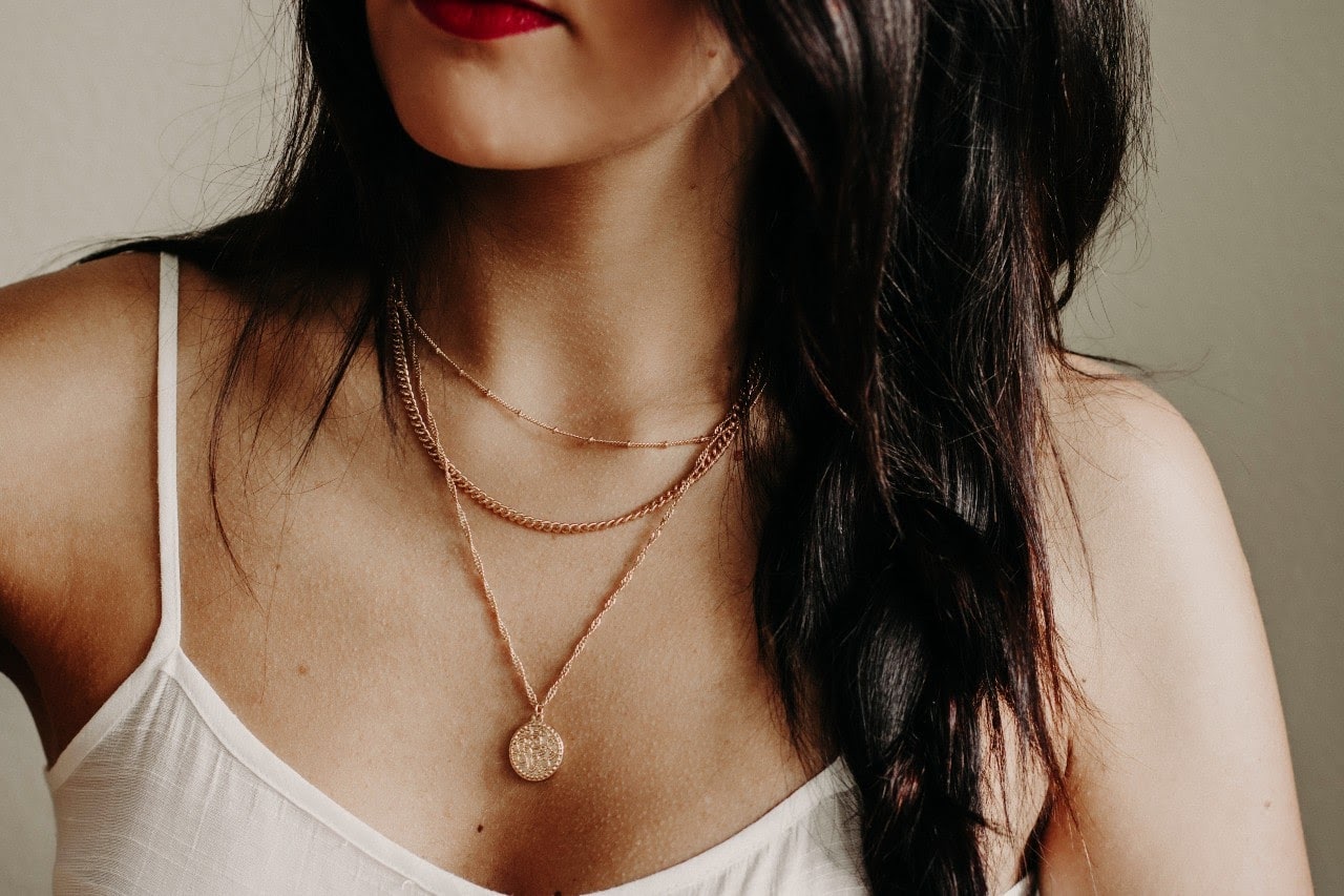Creating Contrast: How To Layer Necklaces